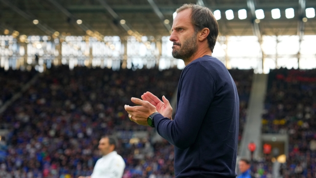 Genoa’s head coach Alberto Gilardino  during the Serie A soccer match between Atalanta and Genoa at the Gewis Stadium in Bergamo, north Italy - Saturday , October 5 , 2024. Sport - Soccer . (Photo by Spada/Lapresse)