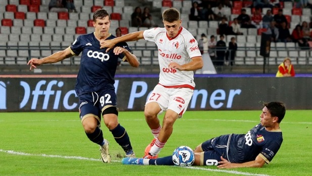 Costantino Favasuli	 durante la partita tra Bari vs Catanzaro del Campionato italiano di calcio Serie BKT 2024/2025 - Stadio San Nicola, Bari, Italia - 18  Ottobre 2024 - Sport (foto di Donato Fasano/LaPresse)