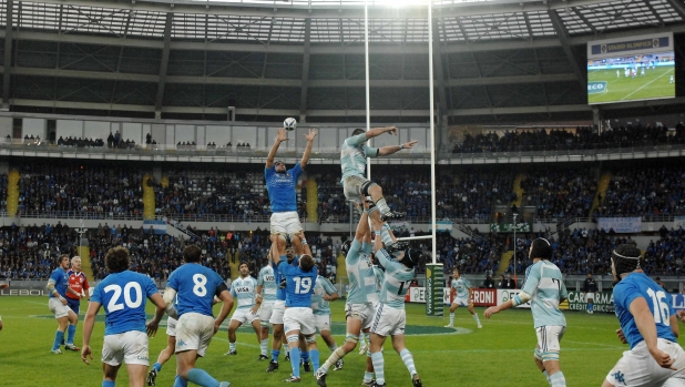 © Giorgio Perottino - LaPresse
15 11 2008 Milano ( Italia )
Sport, rugby
Italia Argentina - test match di Rugby allo Stadio Olimpico di Torino.
Nella foto: fasi di gioco.

© Giorgio Perottino - LaPresse
15 11 2008 Milan ( Italy )
Sport, rugby
Italia vs Argentina - Rugby's test match at the Olympic Stadium in Turin, Italy.
In the photo: moments of the match.