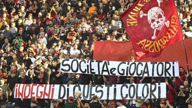 A banner of protest by supporters of Roma during the Serie A soccer match between AS Roma and Bologna FC at the Olimpico stadium in Rome, Italy, 10 November 2024. ANSA/RICCARDO ANTIMIANI