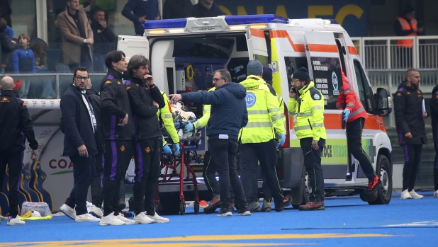 Fiorentina's Moise Kean injured    during the  Serie A enilive soccer match between Hellas Verona  and Fiorentina at the Marcantonio Bentegodi Stadium, north Est Italy - Sunday, February 23, 2025. Sport - Soccer (Photo by Paola Garbuio /Lapresse)