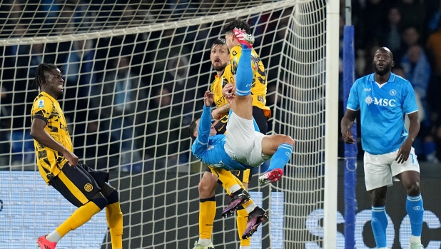 Napoli???s Giacomo Raspadori during the Serie A EniLive soccer match between Napoli and Inter at the Naples Diego Armando Maradona stadium, Italy - Saturday March 01, 2025 - Sport  Soccer ( Photo by Alfredo Falcone/LaPresse )