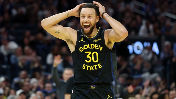 Tutti vogliono la maglia di Curry: è la più venduta. Poi c'è Doncic. E al terzo posto...