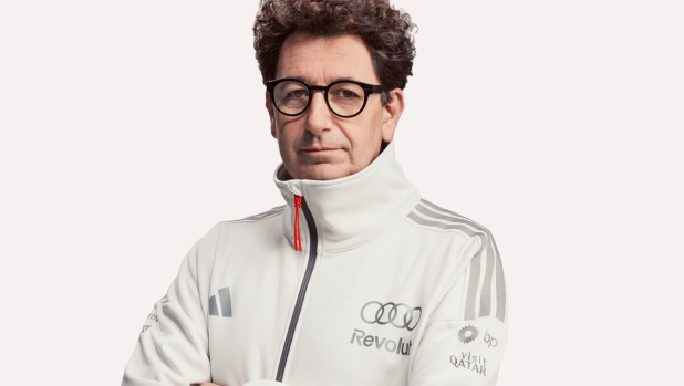 Power unit, Mercedes sotto accusa. Binotto: "Se le voci sono vere sarebbero già in vantaggio"