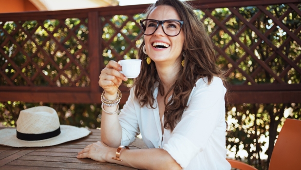 Caffè decaffeinato o normale? Qual è il migliore per la salute secondo gli esperti