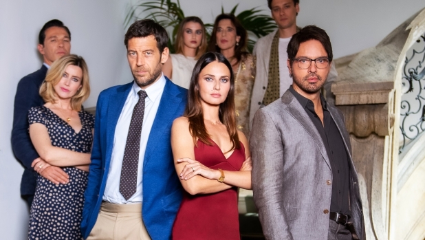 Colpa dei sensi, al via su Canale 5 la miniserie con Gabriel Garko e Anna Safroncik