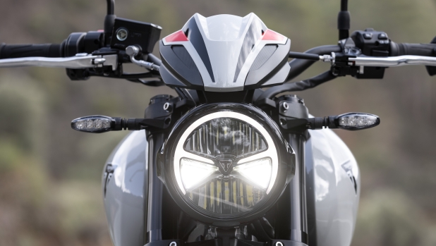 Triumph Trident 800, Andrea Buzzoni: "Pensata anche per l'Europa"