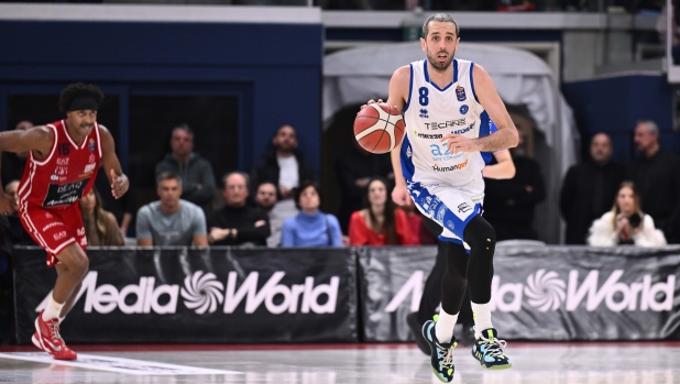 Serie A, colpo Brescia a Milano: Della Valle show, la capolista vola