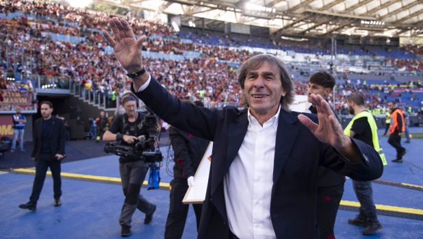 Bruno Conti: "Il tumore mi ha toccato la cosa che più amo, i capelli. Ma mia moglie mi ha dato forza"