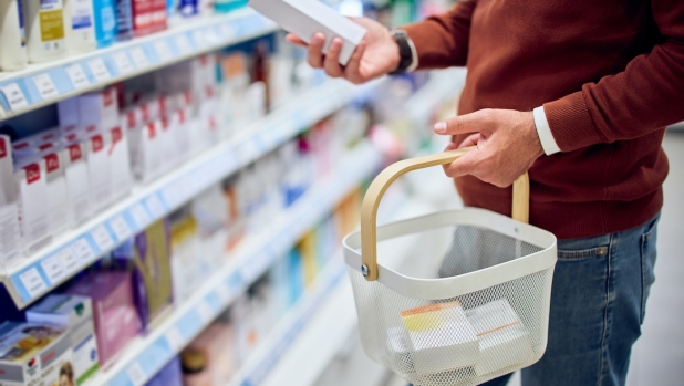 Polifarmacia: quando troppi farmaci diventano un problema e perché serve una revisione periodica