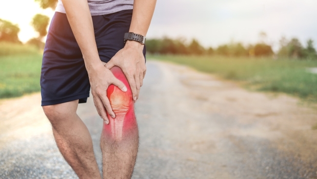 Come rinforzare le ginocchia per correre meglio: 4 esercizi consigliati dall'esperto