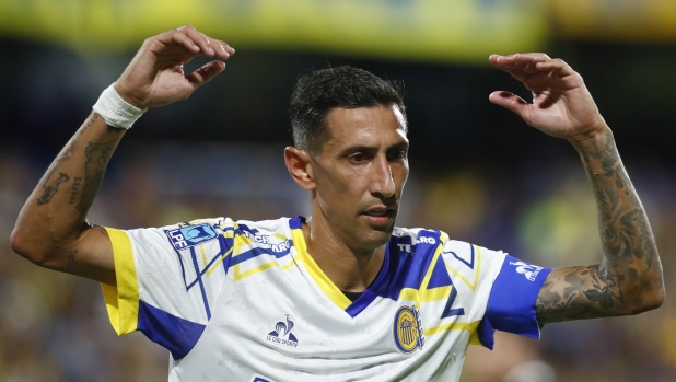 Scontro Milito-Di Maria: Diego attacca gli arbitri, il Fideo sbotta: "Falsi e ipocriti!"