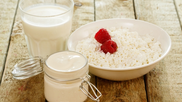Latticini d'estate: 6 ricette leggere con yogurt, ricotta e kefir