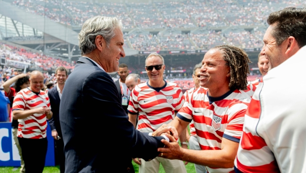 Hill, ceo di Nike: "Cerchiamo tra i giovani il nostro prossimo atleta. Riporteremo il calcio nelle città"