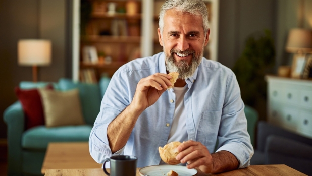 Ossa più forti: i cibi ricchi di vitamina K che gli uomini over 50 dovrebbero mangiare