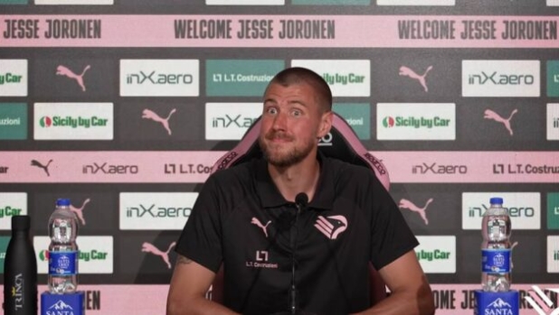 Palermo, felicità Joronen: "Ho rinnovato, darò tutto me stesso per questa meravigliosa città"