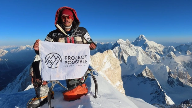 Addio a Nirmal Purja, alpinista dei record: scalò tutti gli 8000 in 6 mesi. Messner: "Vita vissuta al massimo"