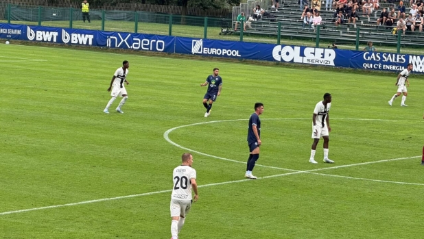Parma: un guizzo di Mikołajewski nel finale evita il ko in amichevole contro l'Iraklis