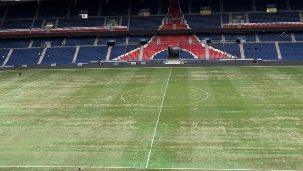 Psg, un fungo mette ko il prato del Parco dei Principi. Inversione di campo col Rennes per il debutto