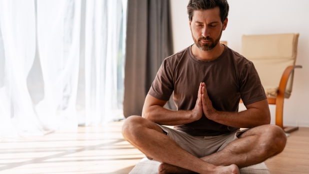 Meditazione intensiva: bastano 7 giorni per modificare il cervello