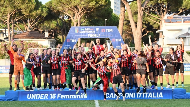Milan, due squadre femminili iscritte a un campionato maschile professionistico