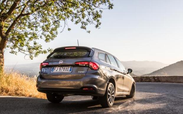 Tappetini per Fiat Tipo Station Wagon 1.6 D 120 CV Diesel 88 kW