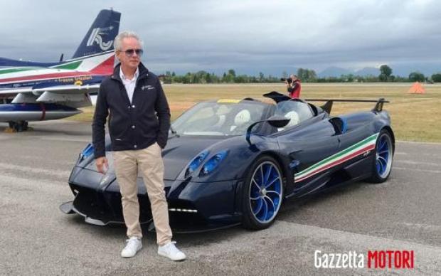 60° anniversario Frecce Tricolori: Horacio apre lo show con una Huayra  speciale