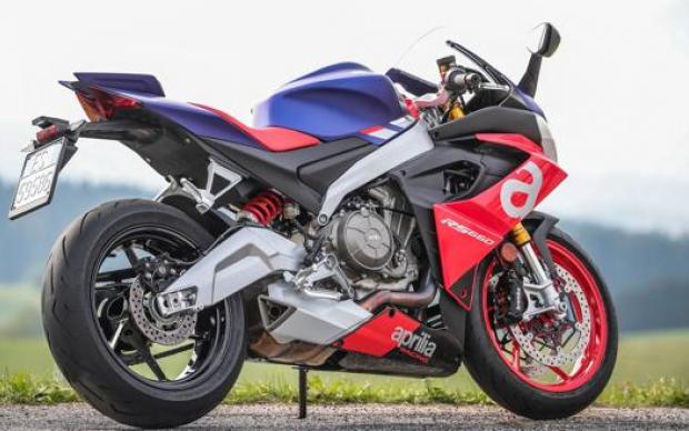 Aprilia RS 660: la prova, il prezzo e la scheda tecnica