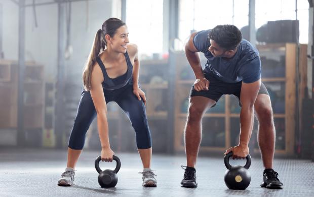 Riuscirete a eseguire questi workout di coppia a casa?