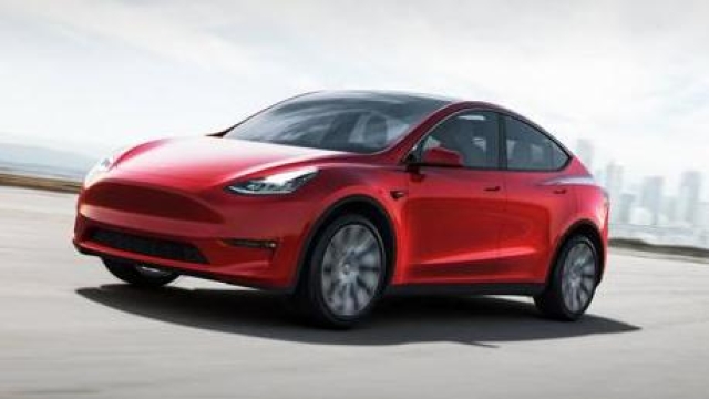 La Model Y è considerata un modello strategico per confermare l’egemonia di Tesla nel settore delle auto elettriche