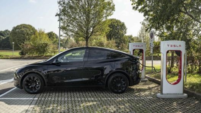 La rete Tesla Supercharger si conferma l’ecosistema di ricarica per auto elettriche più evoluto al mondo