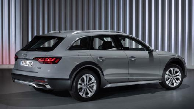 Nel mese di febbraio la A4 allroad è disponibile in promozione a 539 euro al mese con Audi Value.