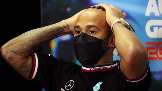 MELBOURNE, AUSTRALIA - APRIL 08: Lewis Hamilton of Great Britain and Mercedes talks in the Drivers Press Conference prior to practice ahead of the F1 Grand Prix of Australia at Melbourne Grand Prix Circuit on April 08, 2022 in Melbourne, Australia. (Photo by Robert Cianflone/Getty Images)