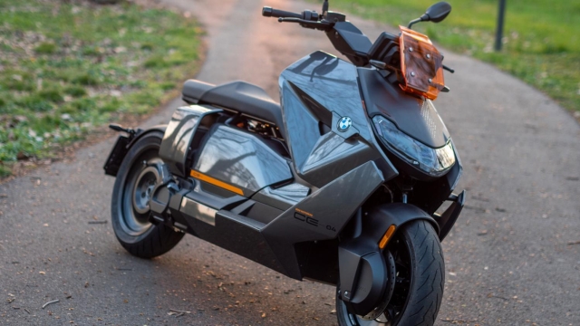 Lo scooter elettrico di Bmw sorprende per il design high tech e i dettagli ricercati