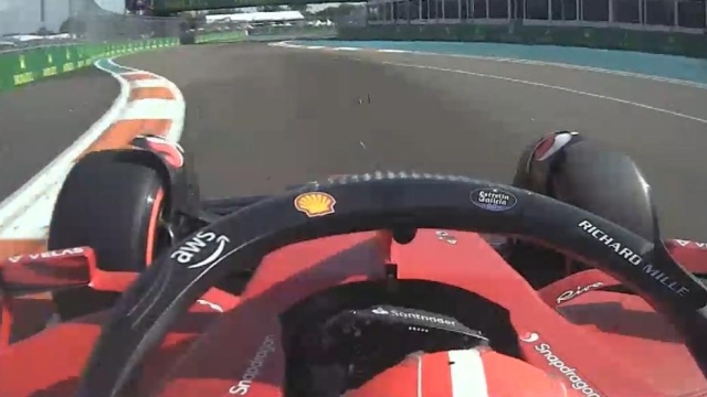 Il momento in cui Leclerc corregge la traiettoria in curva 2 nel giro della pole position del GP Miami