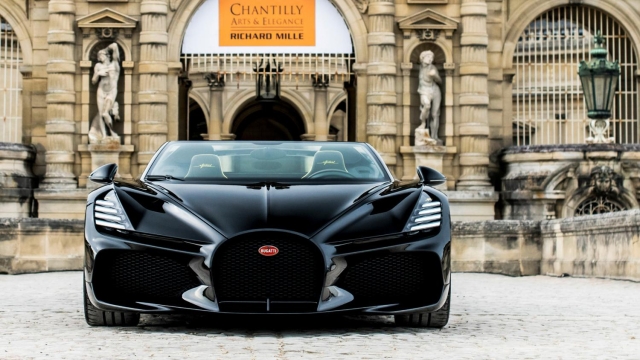La nuova Bugatti W16 al Concorso d'Eleganza di Chantilly