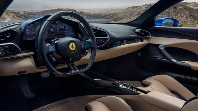Gli interni della Ferrari 296 GTS