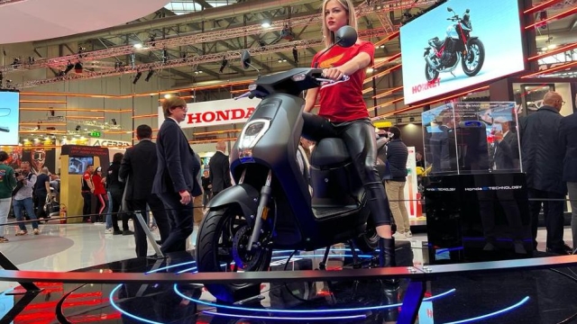 Lo scooter elettrico Honda EM1 e: