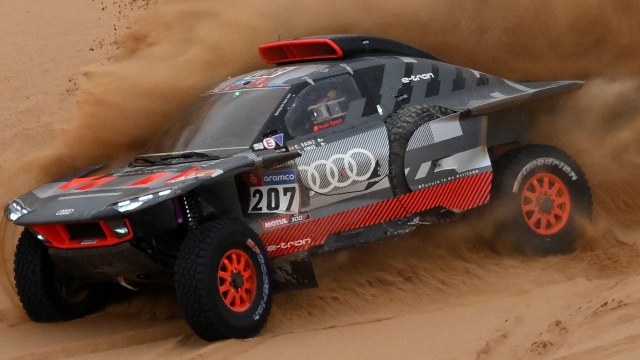 L'Audi RS Q e-tron E2 durante l'ottava tappa della Dakar Afp