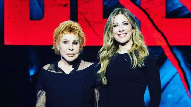 Francesca Fagnani e Ornella Vanoni sul set di Belve