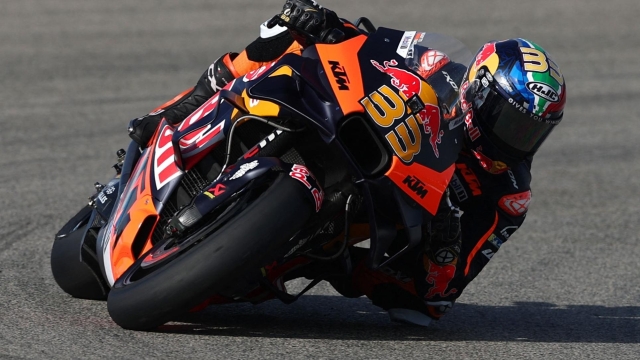 KTM South African rider Brad Binder rides during the third free practice session of the MotoGP Spanish Grand Prix at the Jerez racetrack in Jerez de la Frontera on April 29, 2023. (Photo by PIERRE-PHILIPPE MARCOU / AFP)