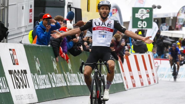 Tour de Romandie 2023 - 76th Edition - 4th stage Sion - Thyon 2000 161,6 km - 29/04/2023 - Adam Yates (GBR - UAE Team Emirates) - photo Ivan Benedetto/SprintCyclingAgency©2023