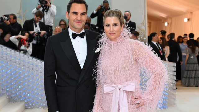 Swiss tennis player Roger Federer and his wife Mirka Federer arrive for the 2023 Met Gala at the Metropolitan Museum of Art on May 1, 2023, in New York. - The Gala raises money for the Metropolitan Museum of Art's Costume Institute. The Gala's 2023 theme is Karl Lagerfeld: A Line of Beauty. (Photo by Angela WEISS / AFP)