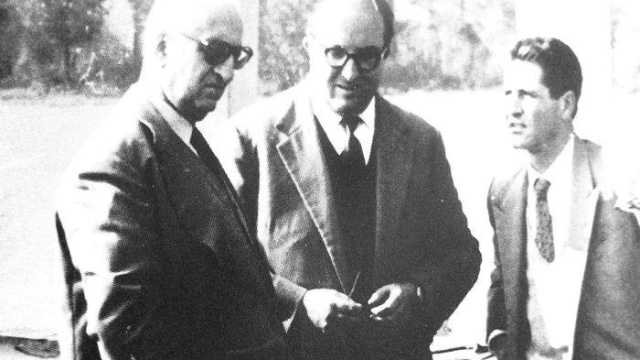 Enzo Ferrari con Carlo Chiti e Giotto Bizzarrini