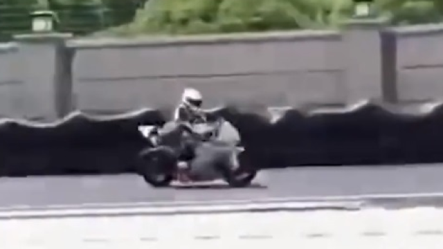 Un fotogramma del video apparso in rete della presunta superbike Cfmoto