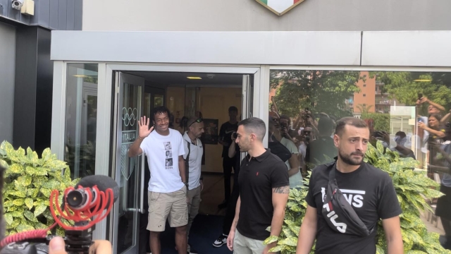 Juan Cuadrado al Coni per le visite mediche con l'Inter
