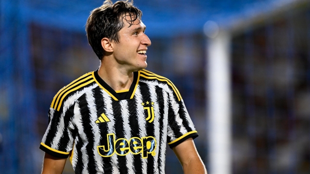 CARSON, CALIFORNIA - JULY 27: Federico Chiesa #7 of Juventus looks on during the pre-season friendly match against AC Milan at Dignity Health Sports Park on July 27, 2023 in Carson, California. (Photo by Daniele Badolato - Juventus FC/Juventus FC via Getty Images)