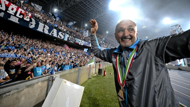 SSC NapoliÂ?s coach Luciano Spalletti celebrates the Scudetto, the trophy of Italian Serie A Championship, during the ceremony at the end of the Italian Serie A soccer match SSC Napoli vs UC Sampdoria at the Diego Armando Maradona stadium in Naples, Italy, 04 June 2023. ANSA/CIRO FUSCO/POOL
