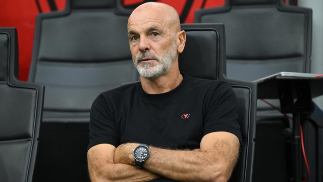 MILAN, ITALY - SEPTEMBER 23:  Head coach of AC Milan  Stefano Pioli attends before the Serie A TIM match between AC Milan and Hellas Verona FC at Stadio Giuseppe Meazza on September 23, 2023 in Milan, Italy. (Photo by Claudio Villa/AC Milan via Getty Images)