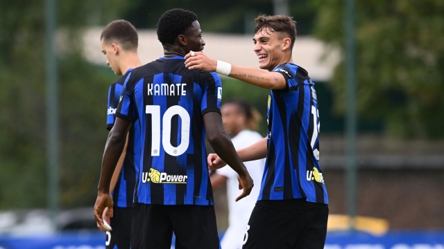 MILAN, ITALY - OCTOBER 21: Issiaka Kamatè of FC Internazionale U19 celebrates after scoring the fourth goal with teammates during the Primavera 1 match between FC Internazionale U19 and US Sassuolo U19 at Konami Youth Development Center on October 21, 2023 in Milan, Italy. (Photo by Mattia Pistoia - Inter/Inter via Getty Images)